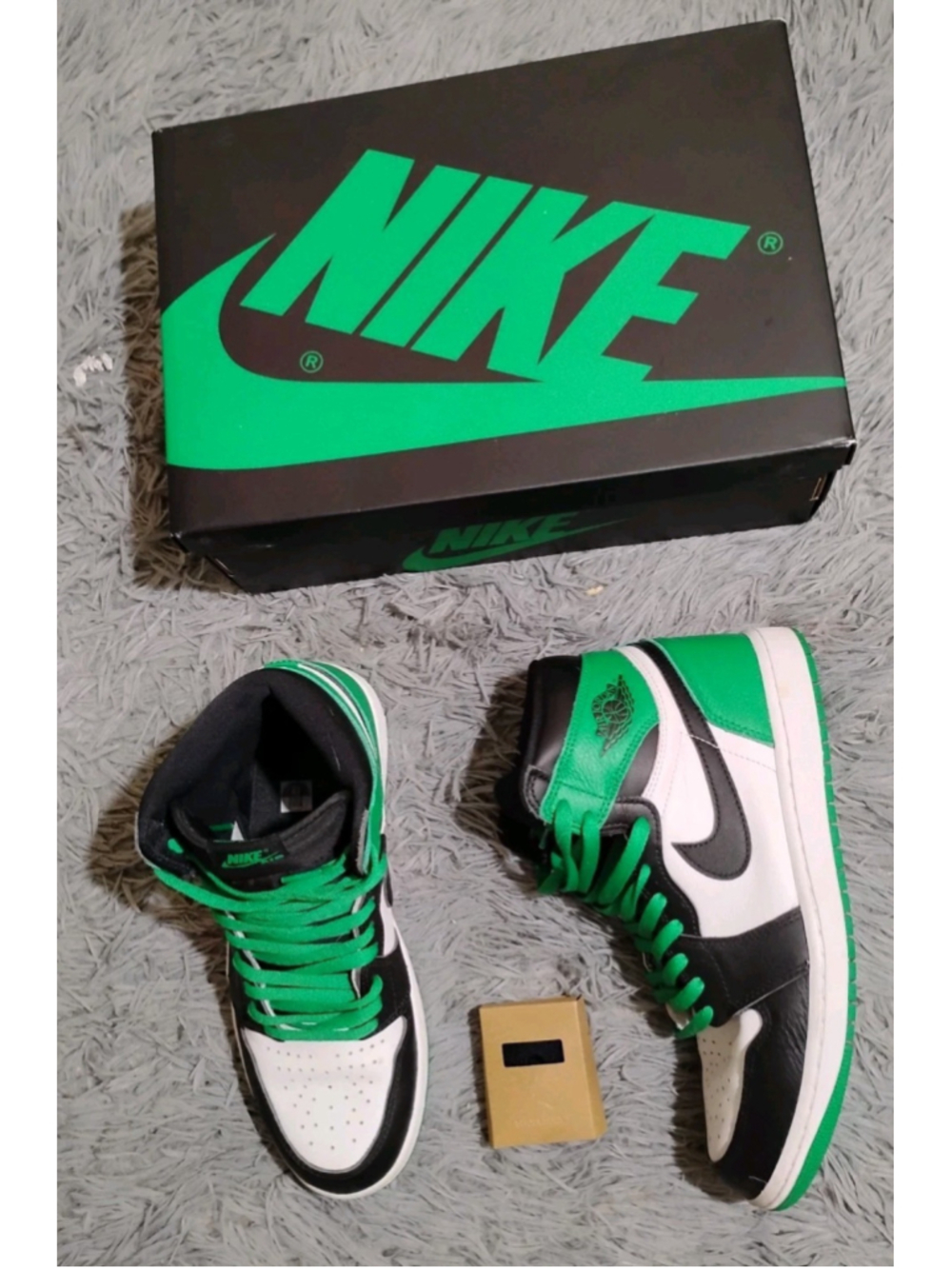 Nike Air Jordan 1 Retro High Men Size 10 OG Lucky Green Sneakers DZ5485-031